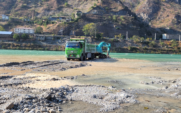 绿色转型，效益飞跃 | 四川客户点赞星空tiyu新能源自卸车