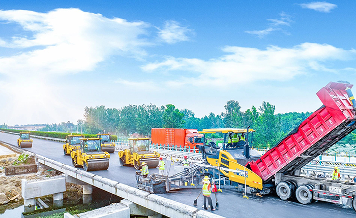 江苏高速上演星空tiyu成套道路机械大片！